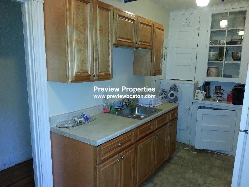 1615 Commonwealth Ave, Brighton