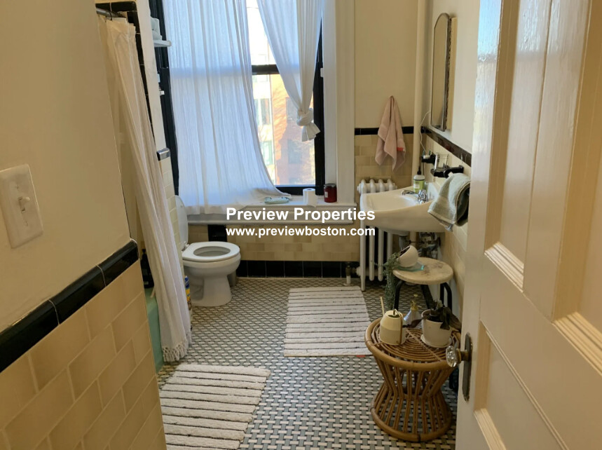 504 Beacon St, Back Bay