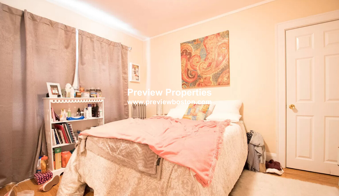 22 Greymere Rd, Brighton