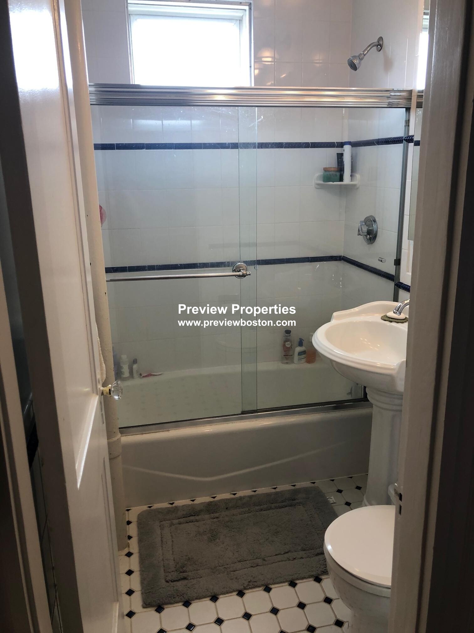 80 Sutherland Rd, Brighton