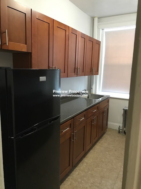 1800 Commonwealth Ave, Brighton