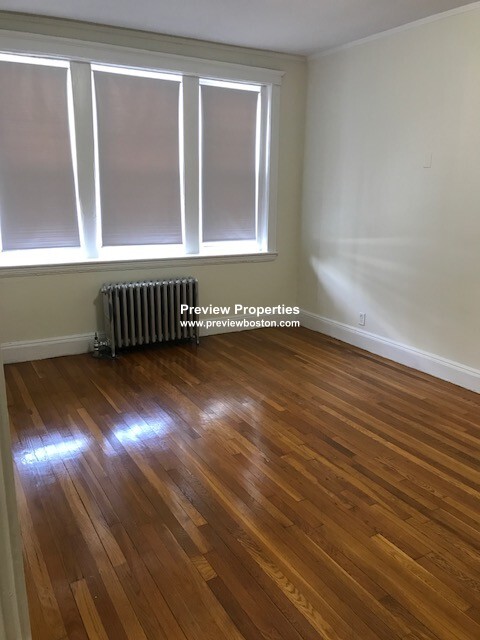 1800 Commonwealth Ave, Brighton