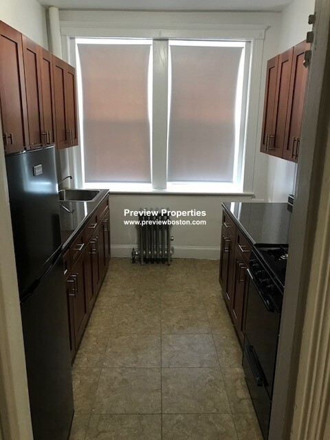 1800 Commonwealth Ave, Brighton