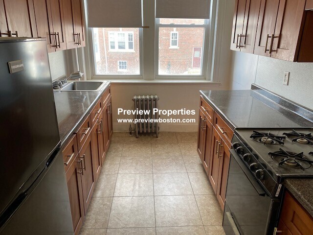 1800 Commonwealth Ave, Brighton