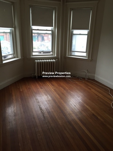 1167 Boylston St, Fenway