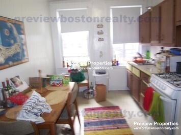 1626 Commonwealth Ave, Brighton