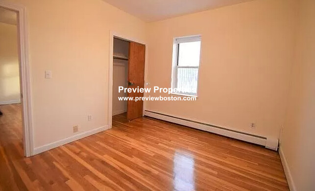 172 North Beacon St, Brighton