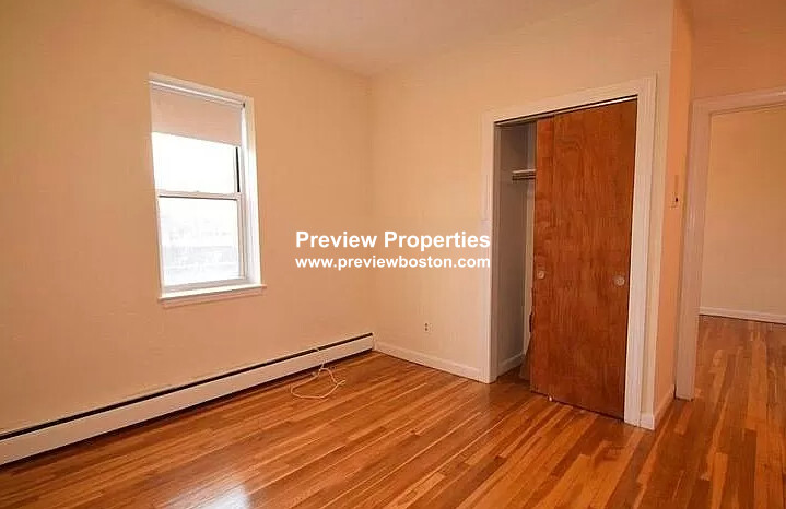 172 North Beacon St, Brighton