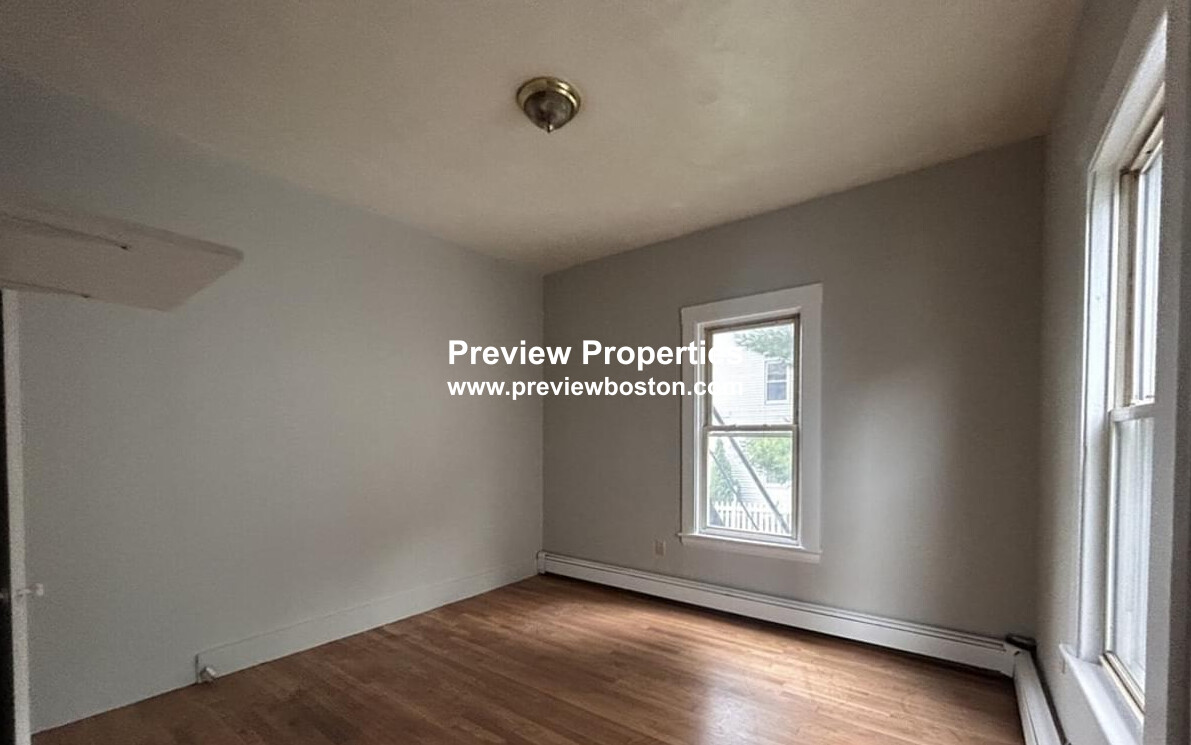 11 Snow St, Brighton