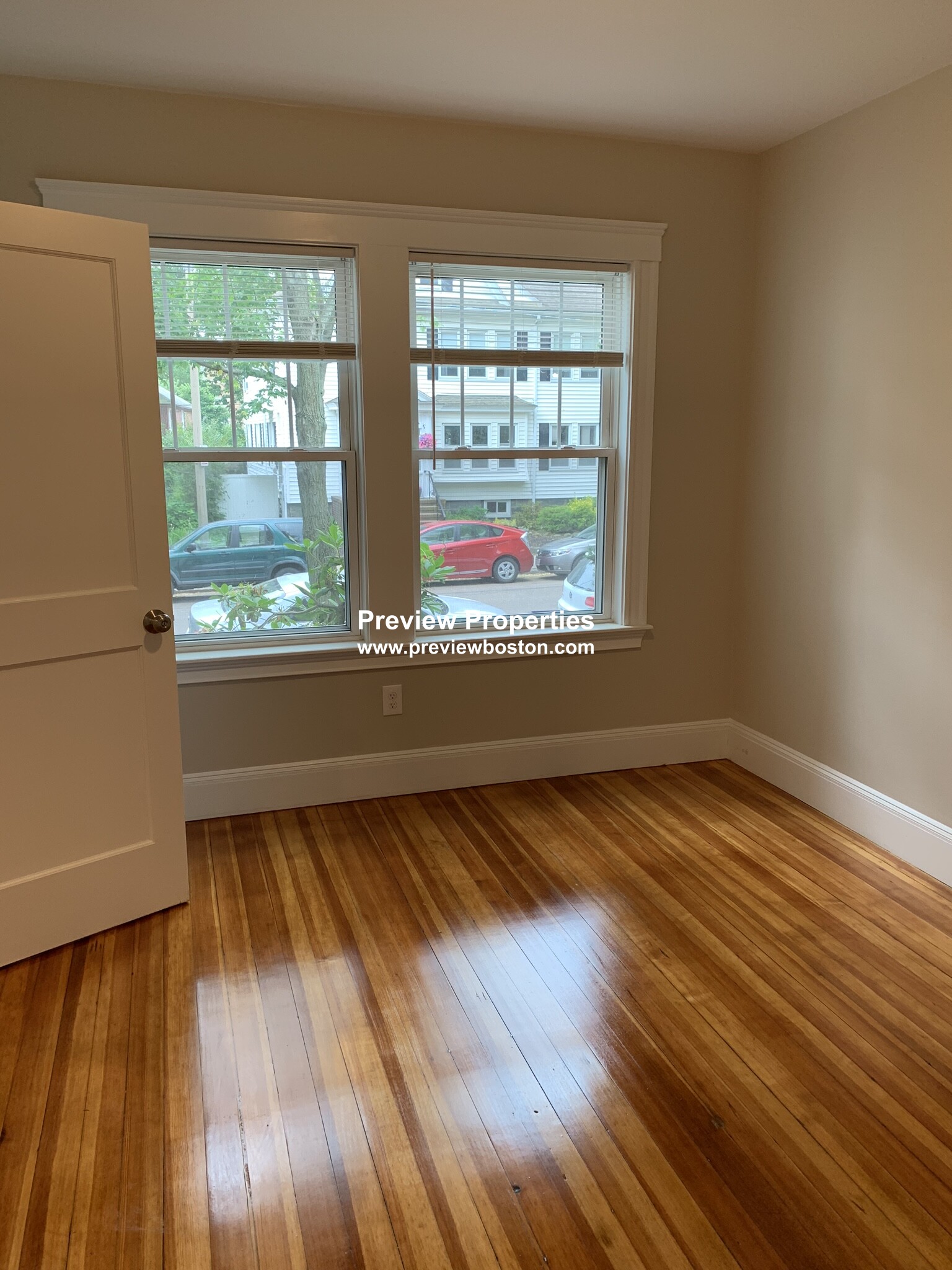 21 Moraine St, Jamaica Plain