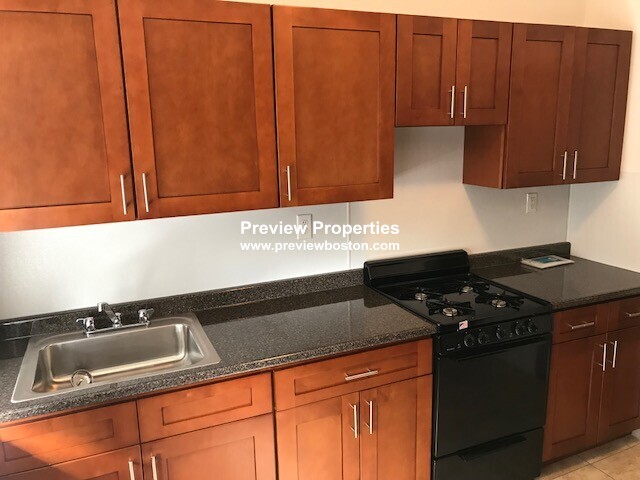 1810 Commonwealth Ave, Brighton