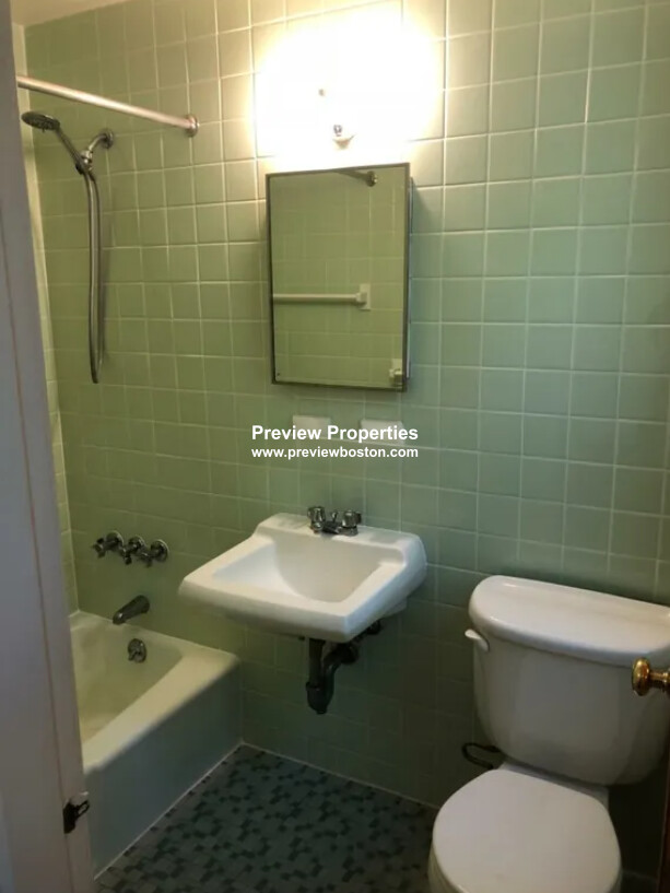 78 South Huntington Ave, Mission Hill