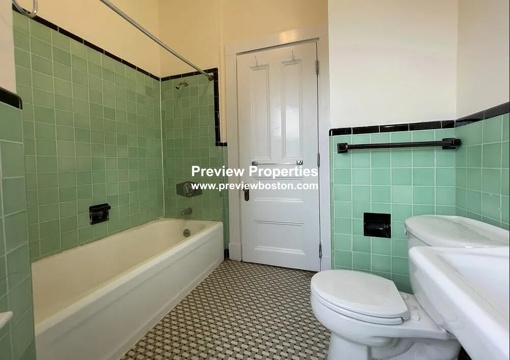 504 Beacon St, Back Bay