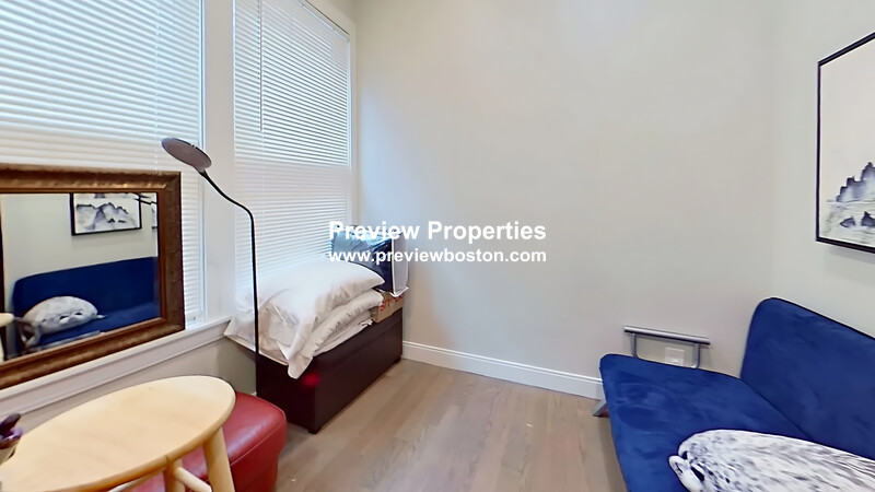 134 Chelsea St, East Boston