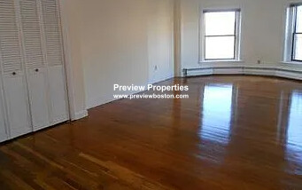 922 Beacon St, Fenway