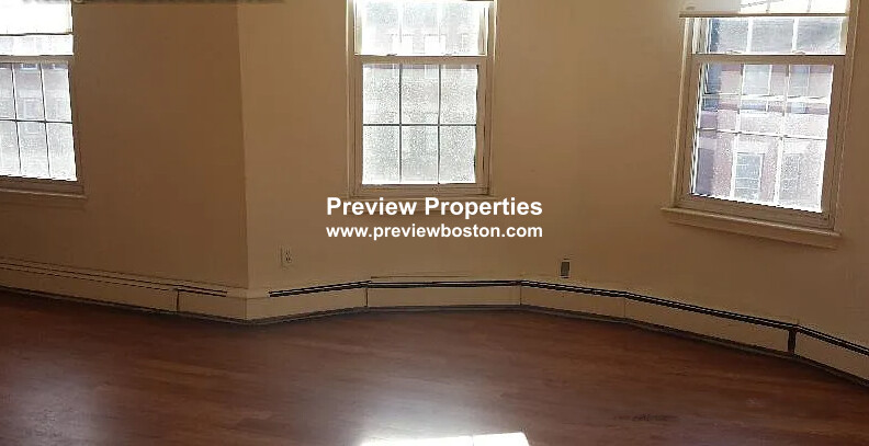 46 South Huntington Ave, Jamaica Plain