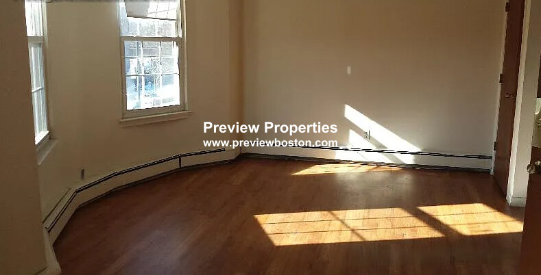 46 South Huntington Ave, Jamaica Plain