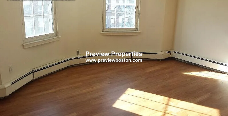 46 South Huntington Ave, Jamaica Plain