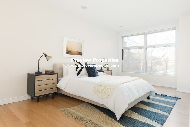 601 Albany St, South End