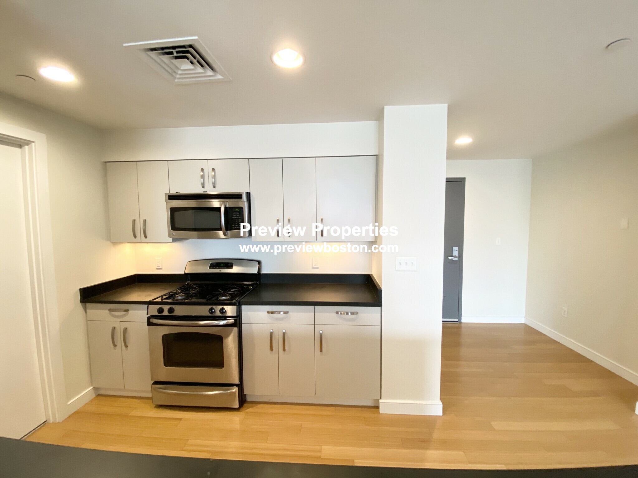 601 Albany St, South End