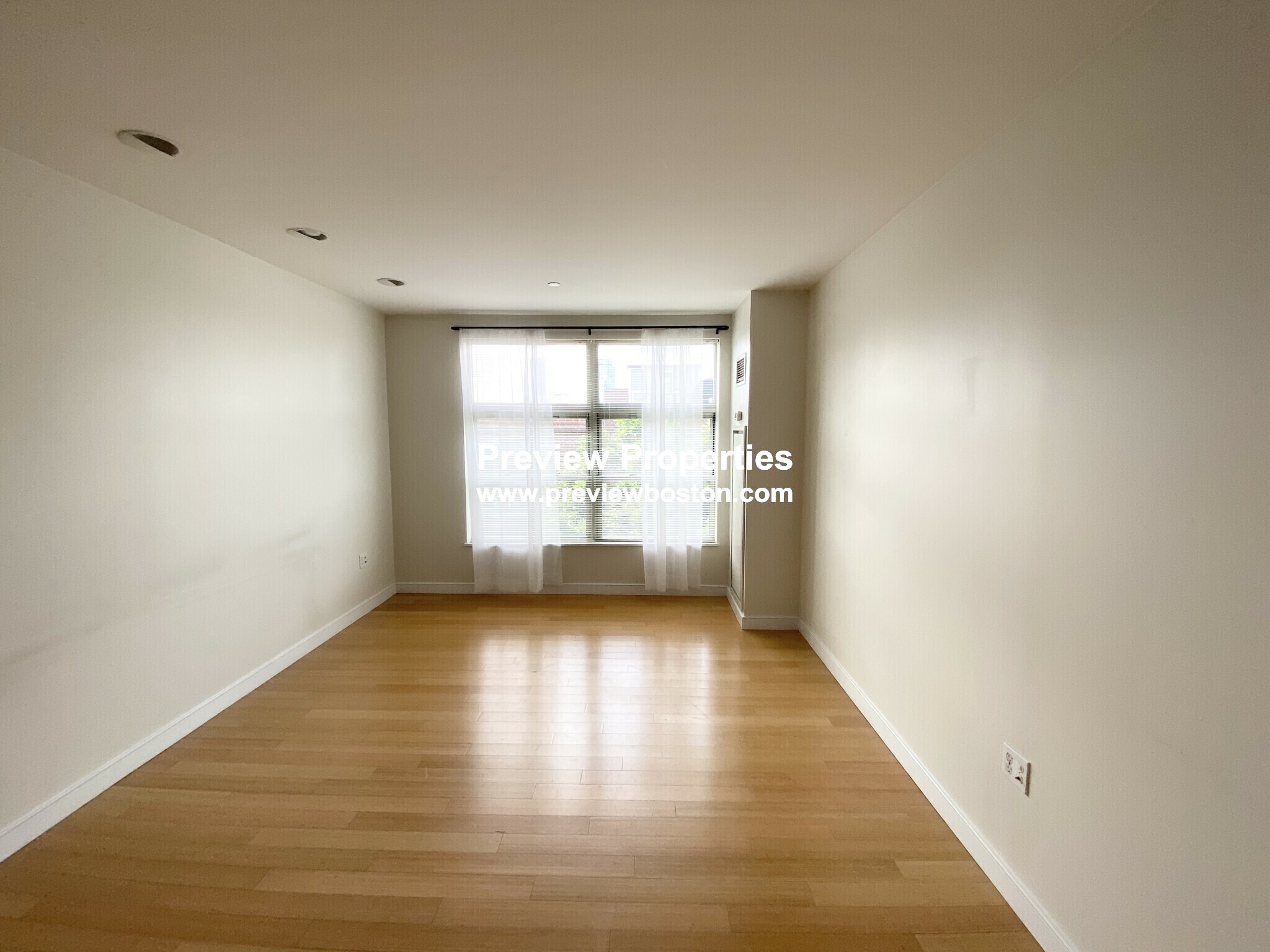 601 Albany St, South End