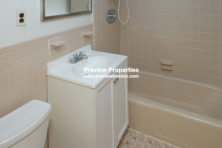 26 Allston St, Allston