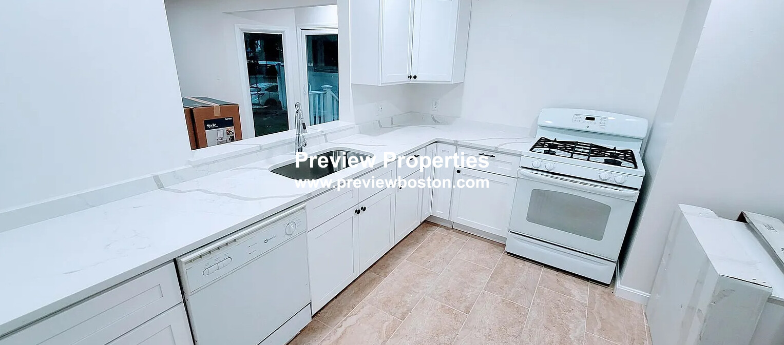 11 Etna St, Brighton