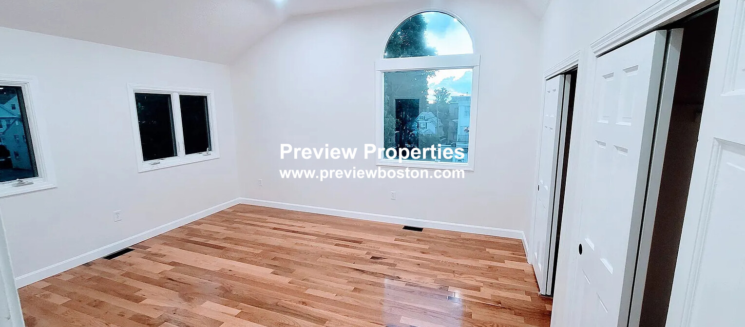 11 Etna St, Brighton