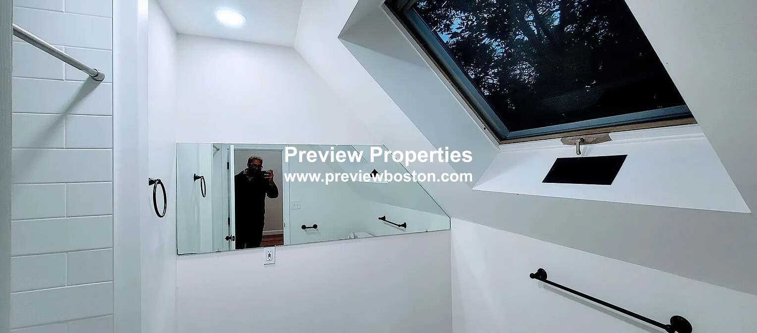 11 Etna St, Brighton