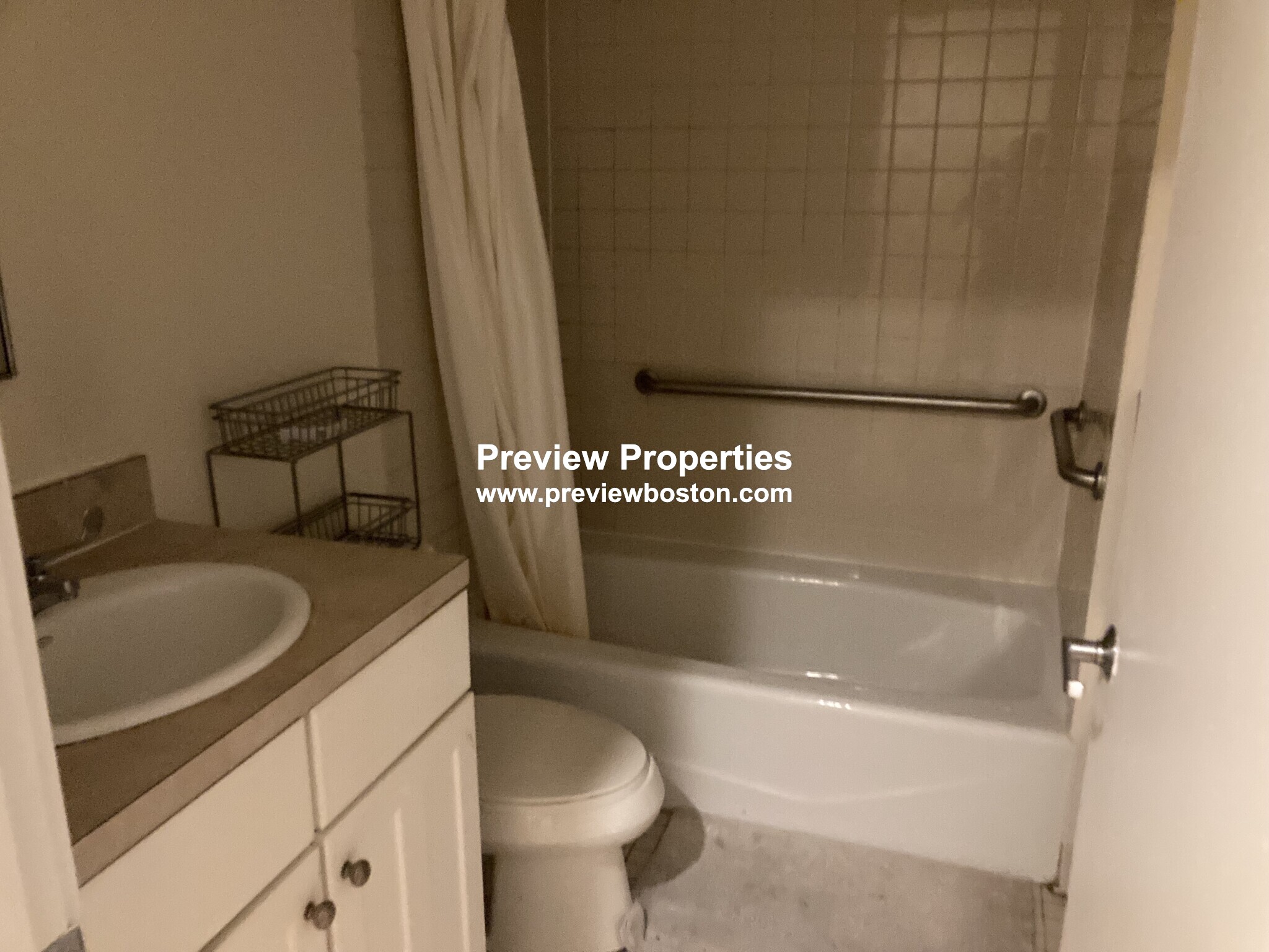 40 Boylston St, Downtown