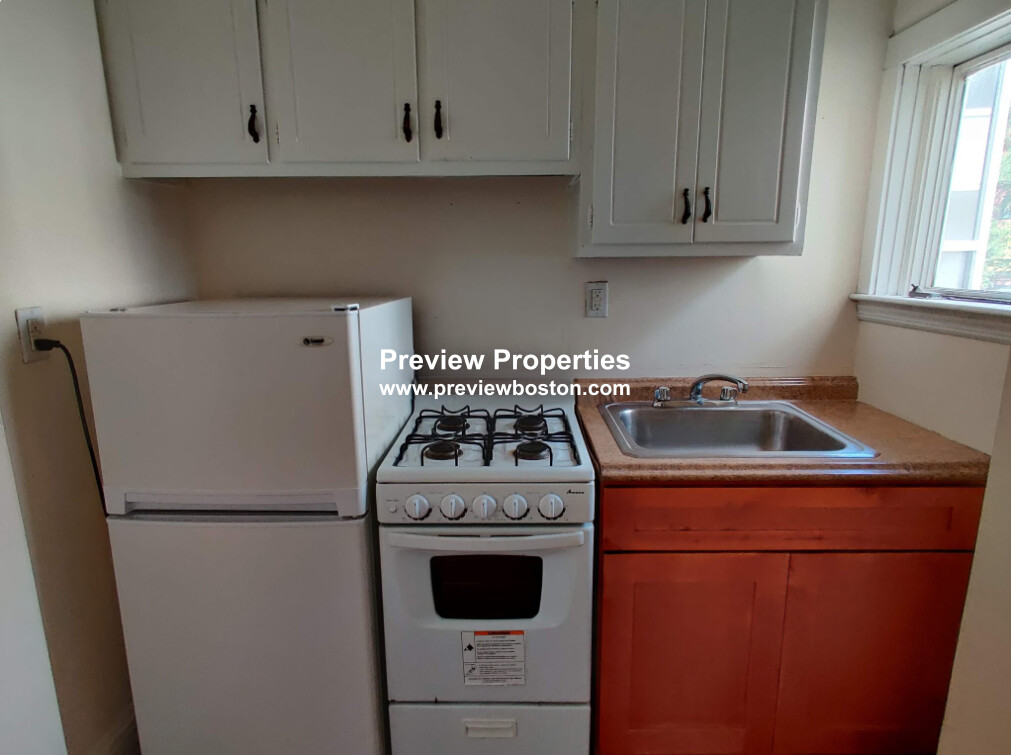 381 Harvard St, Mid-Cambridge