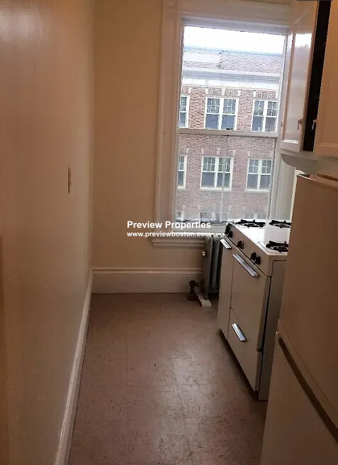 381 Harvard St, Mid-Cambridge