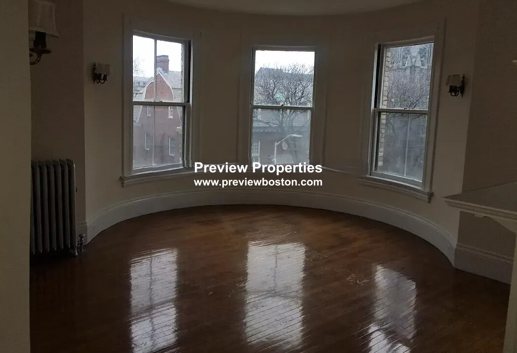 381 Harvard St, Mid-Cambridge