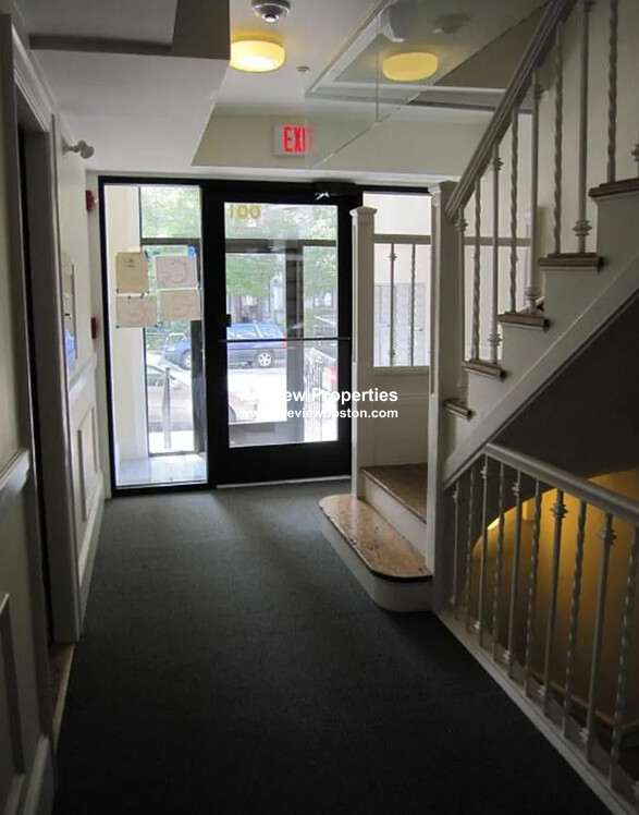 881 Massachusetts Ave, Central Square