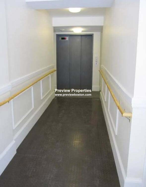 881 Massachusetts Ave, Central Square