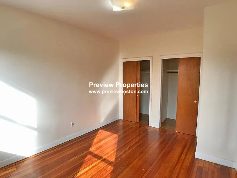 64 Brighton Ave, Allston