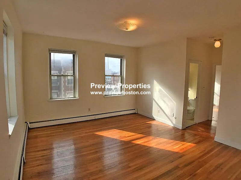 64 Brighton Ave, Allston