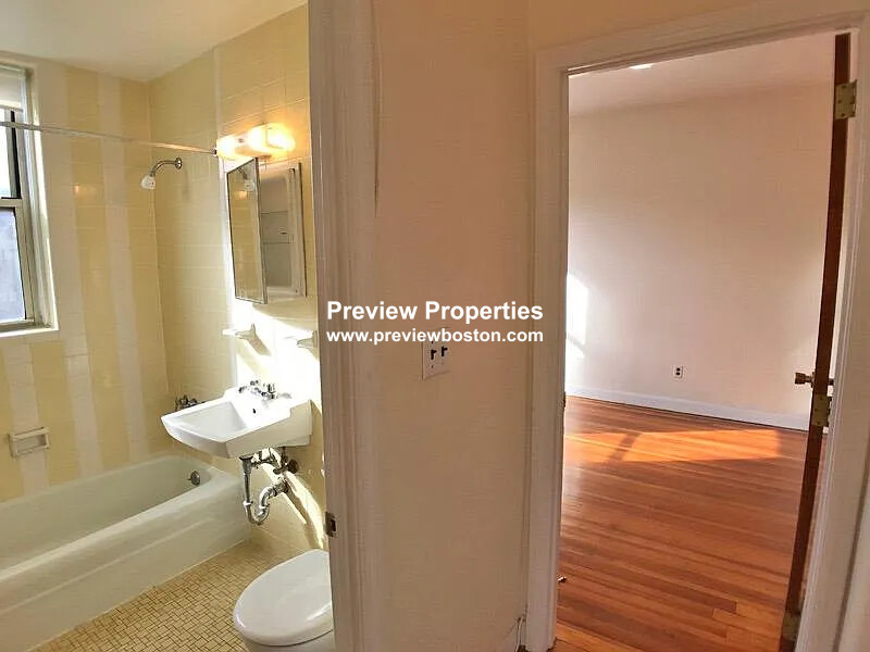 64 Brighton Ave, Allston