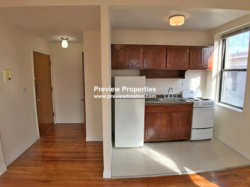 64 Brighton Ave, Allston