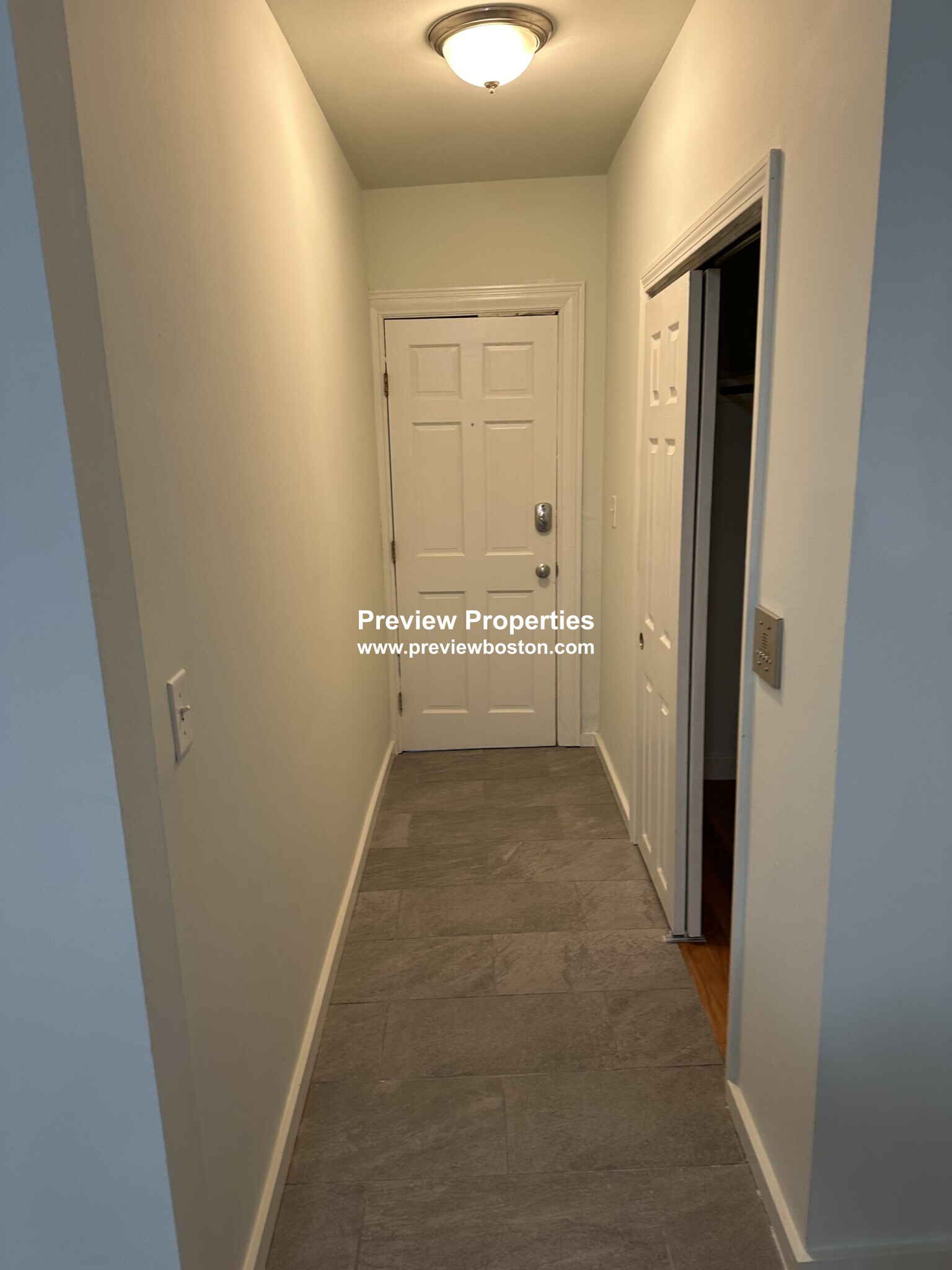 506 East Broadway St, South Boston