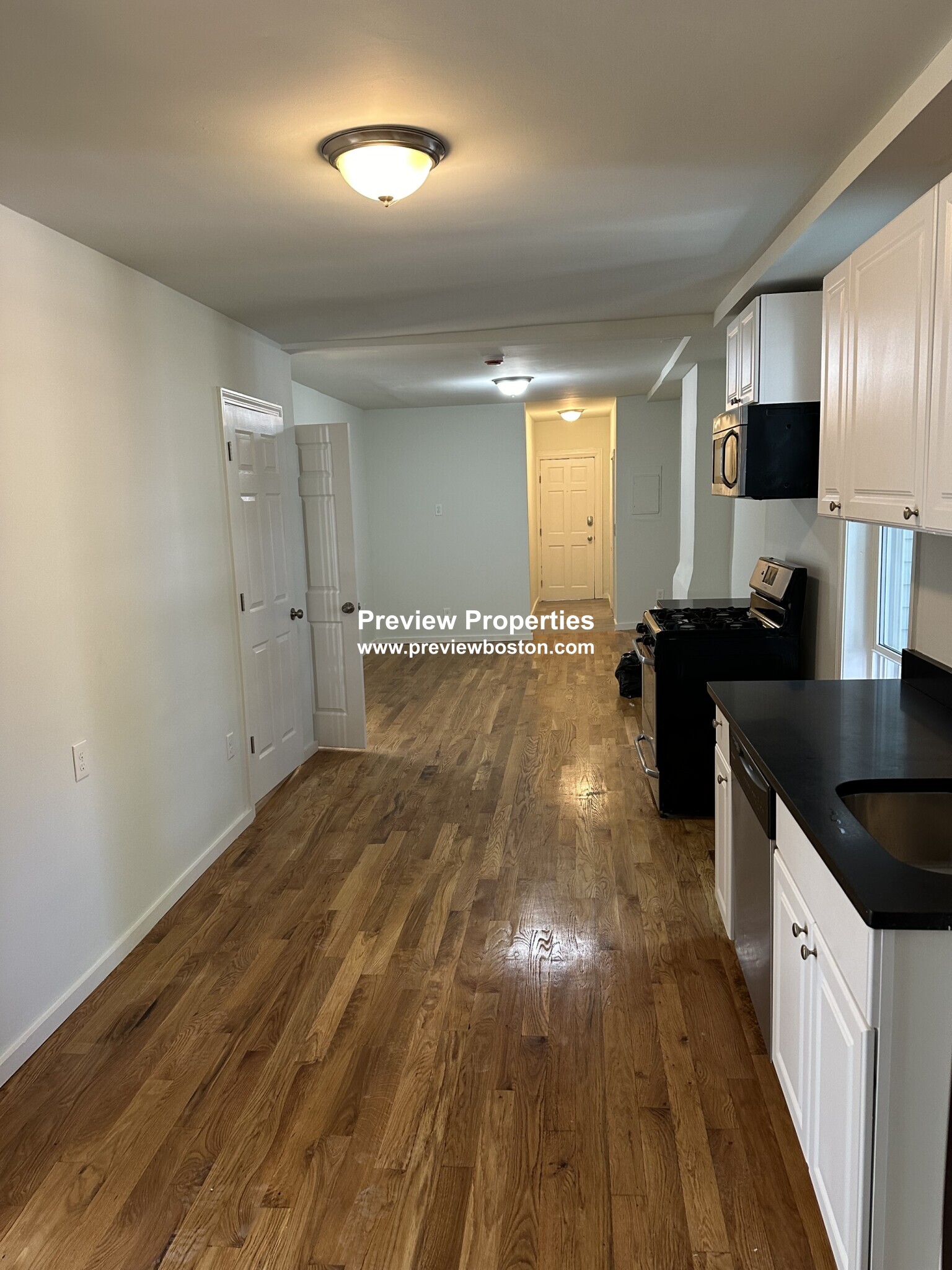 506 East Broadway St, South Boston