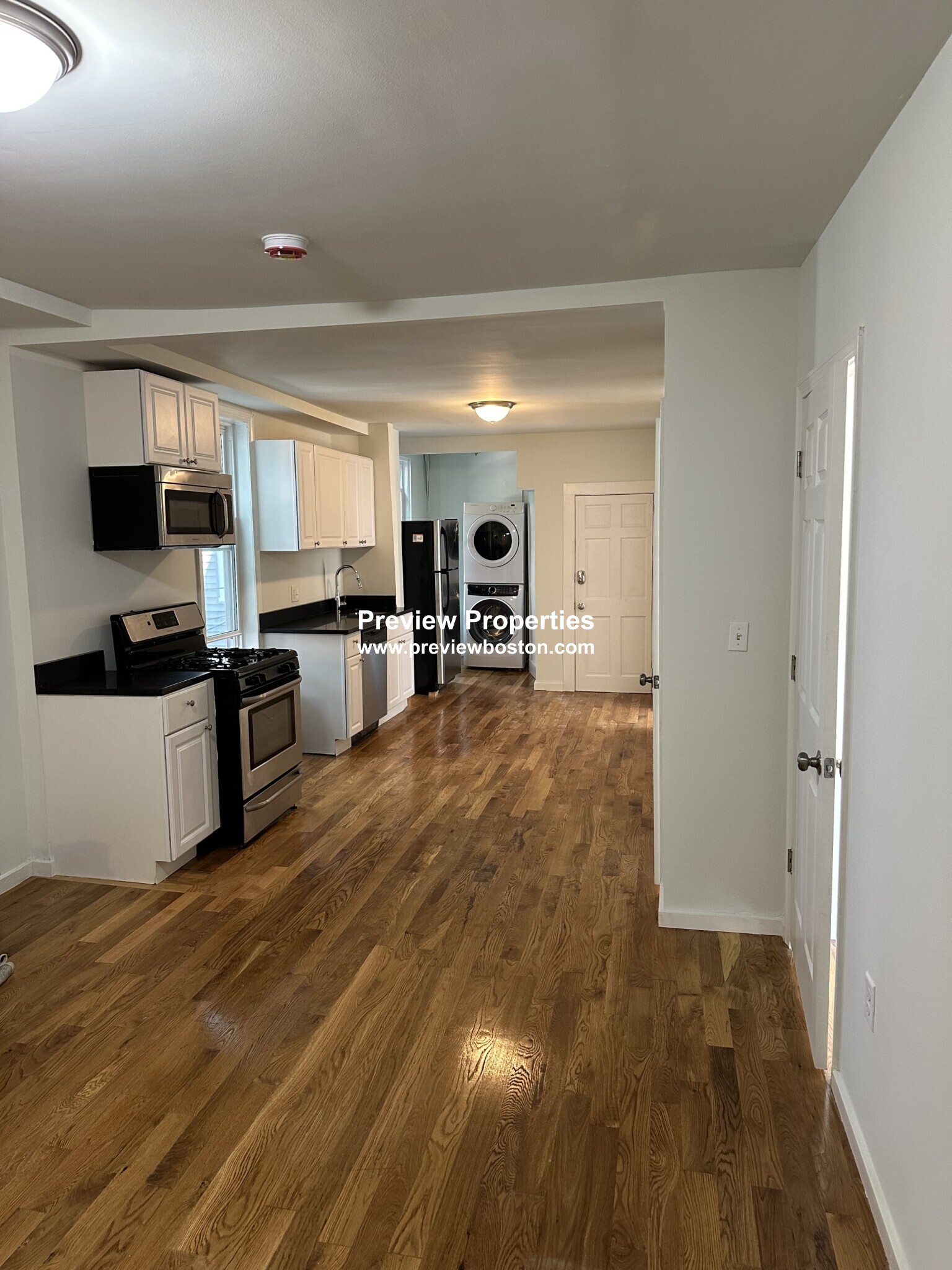 506 East Broadway St, South Boston