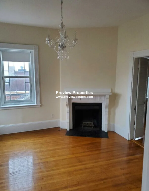 95 Mount Vernon St, Beacon Hill