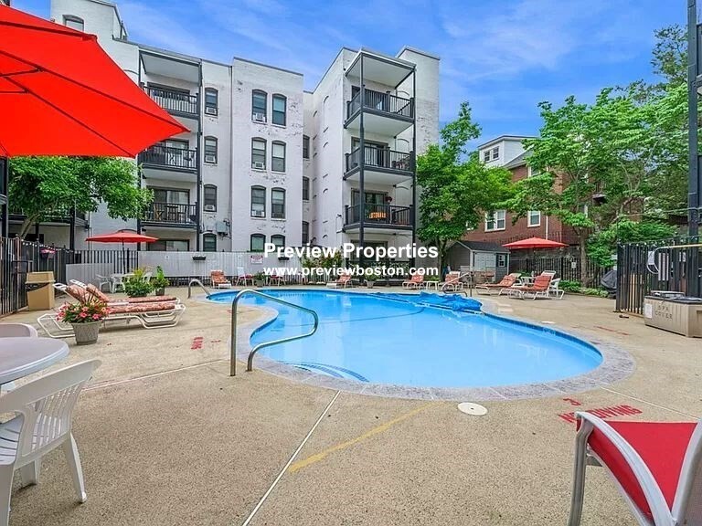 4 Commonwealth Ct, Brighton