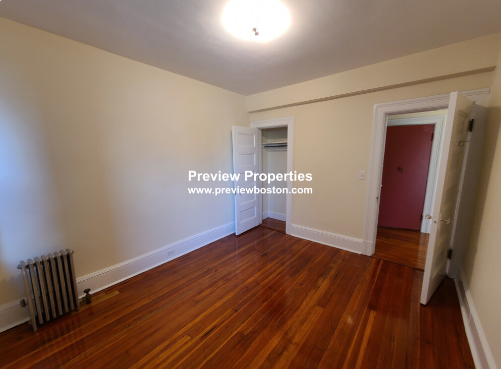 885 Massachusetts Ave, Mid Cambridge