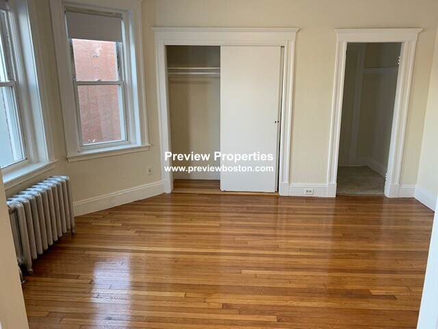 1171 Boylston St, Fenway