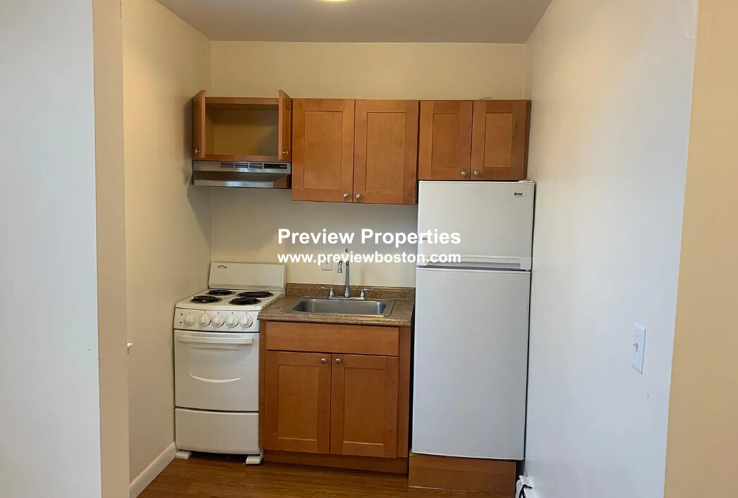 64 Brighton Ave, Allston