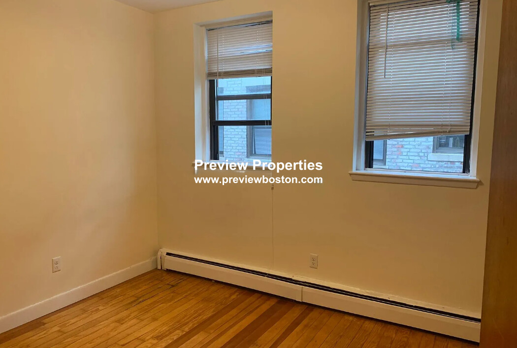 64 Brighton Ave, Allston