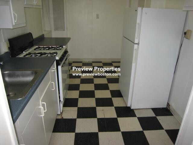 1999 Commonwealth Ave, Brighton