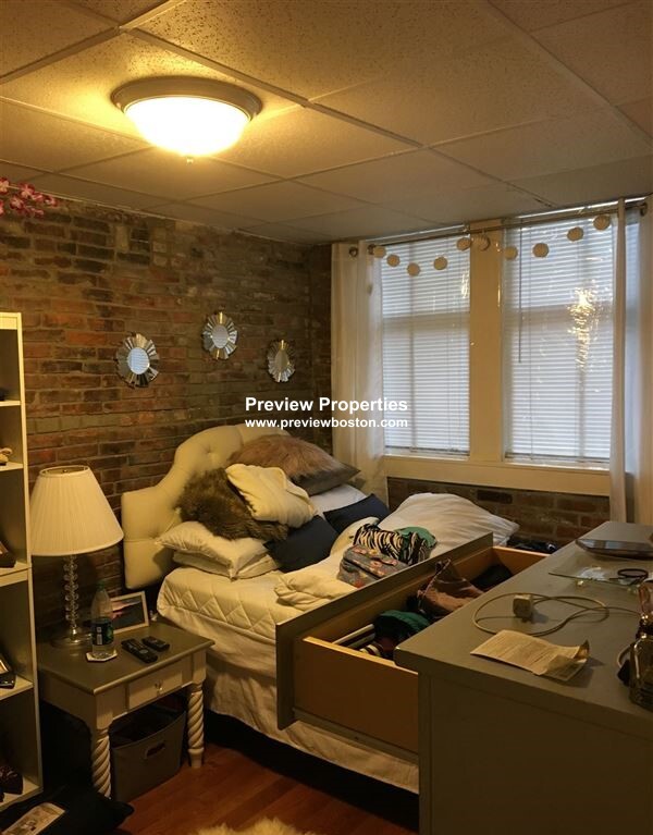 92 Endicott St, North End